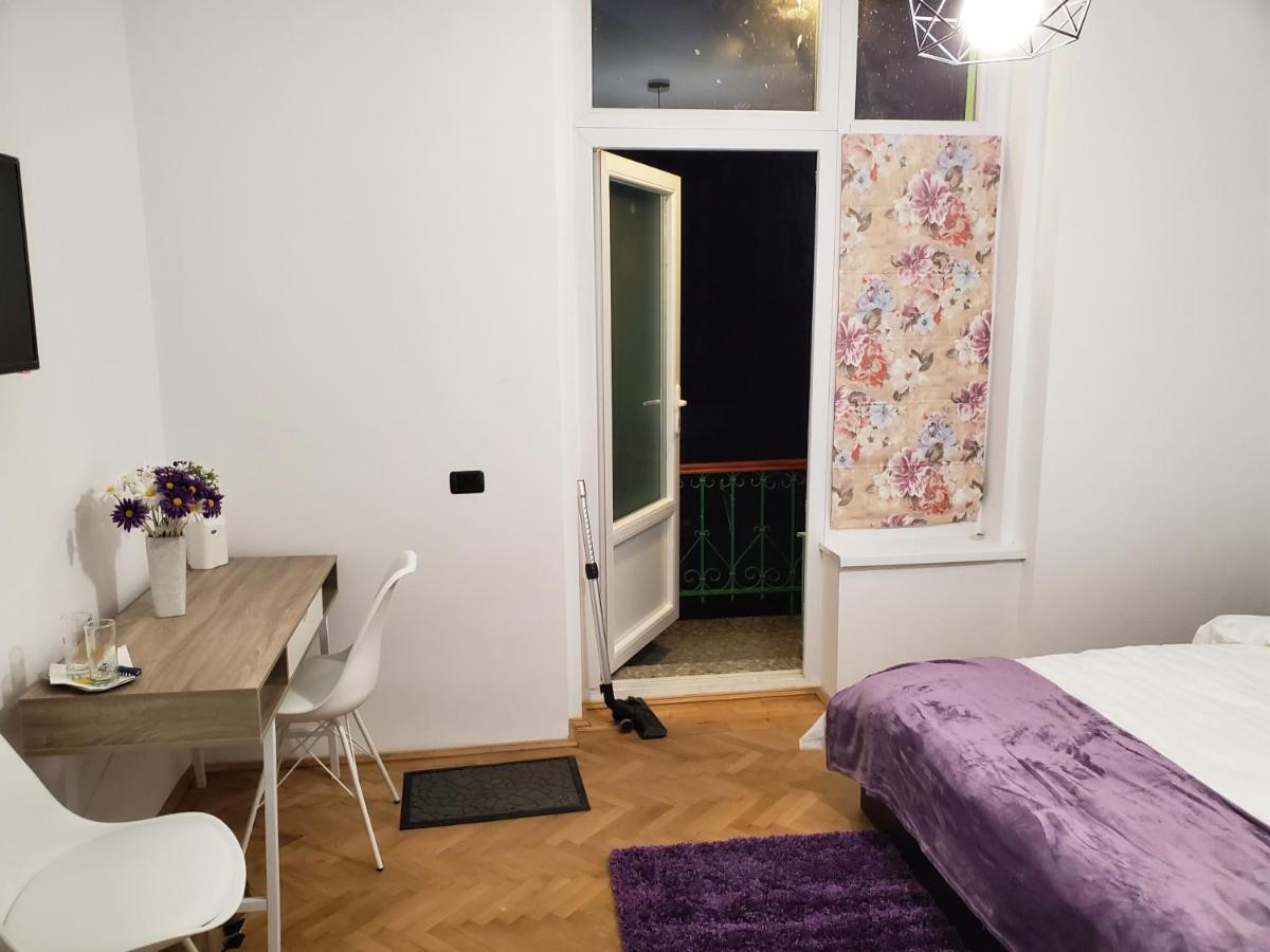 Basarab 2 Apartamento Braşov Exterior foto